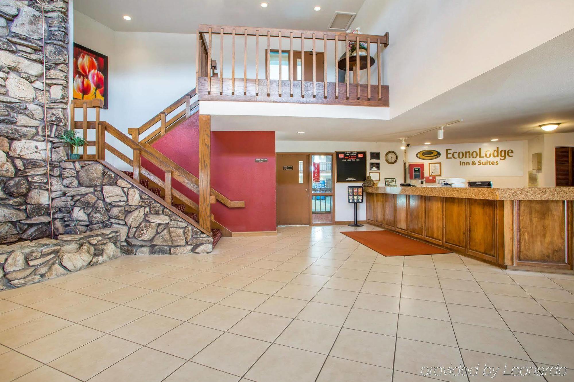 University Inn & Suites Stevens Point Buitenkant foto